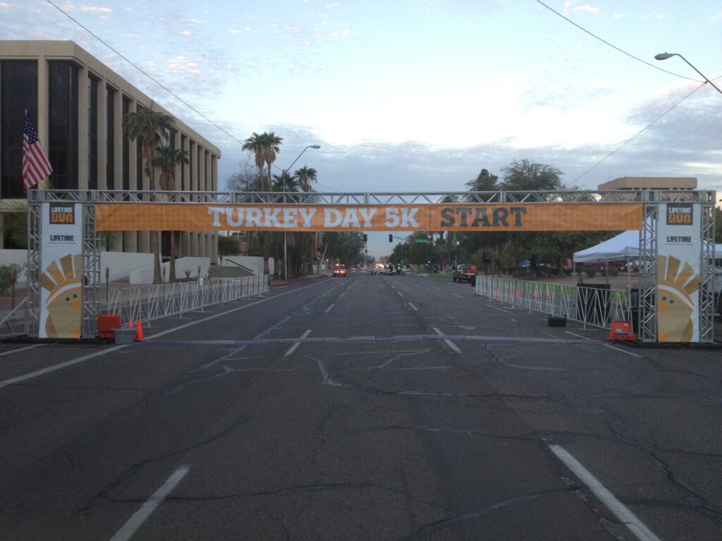 Start line truss structure for the Turkey Day 5K.